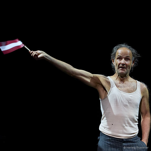 Christan Higer als Karl Anton Winter in „Die Flucht“