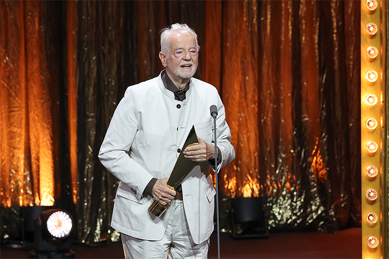 251123katharinaschiffl-6716