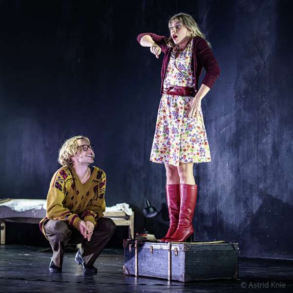 © Astrid Knie - Johanna Mahaffy als Jessica in „Die schmutzigen Hände“ BS - Johanna Mahaffy
