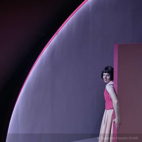 © Susanne Hassler-Smith - Maximilian Pulst als Marianne in „Geschichten aus dem Wiener Wald“ BS - Maximilian Pulst