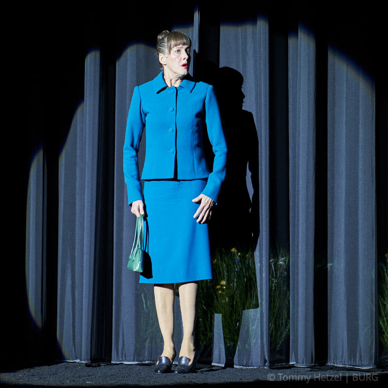 Sabine Haupt in &bdquo;Der irrende Planet&ldquo;