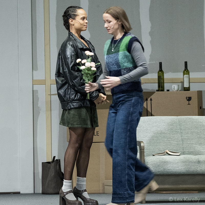 Otiti Engelhardt als Stella in &bdquo;Wir t&ouml;ten Stella&ldquo;