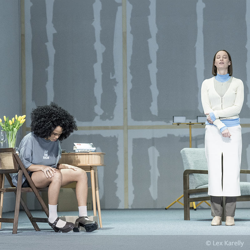 Otiti Engelhardt als Stella in &bdquo;Wir t&ouml;ten Stella&ldquo;
