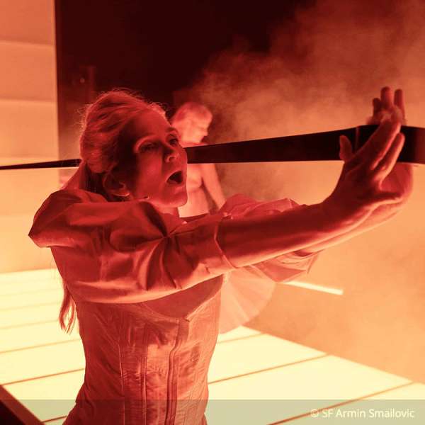 R - Jette Steckel