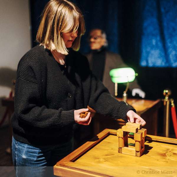 © Christine Miess - DARUM (Victoria Halper und Kai Krösche) für „Auflösung. Ein (virtueller) Kontrollverlust“ R - DARUM