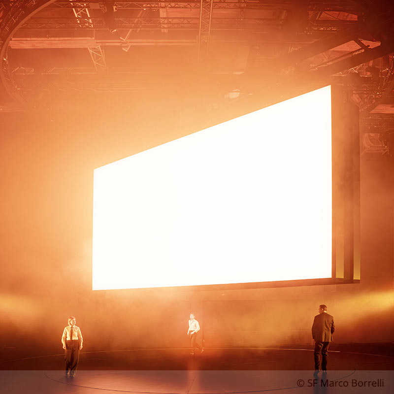 Ulrich Rasche (B&uuml;hne), Gerrit Jurda (Licht) und Florian Seufert (Video) f&uuml;r &bdquo;Faust I&ldquo;